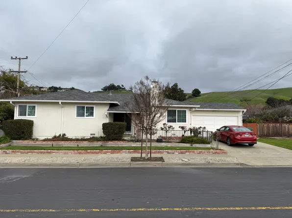 30702 Vanderbilt St, Hayward, CA 94544