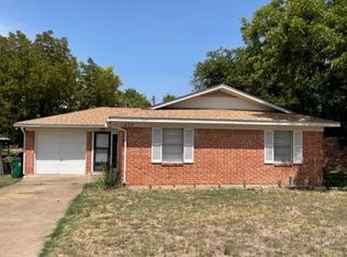 816 Horseshoe Dr, Waco, TX 76711