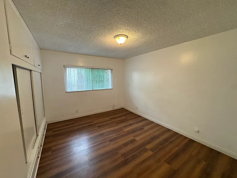 212 E Tamarack Ave #6 — Photo 14