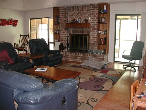 3rd image of 237 Griffith Dr