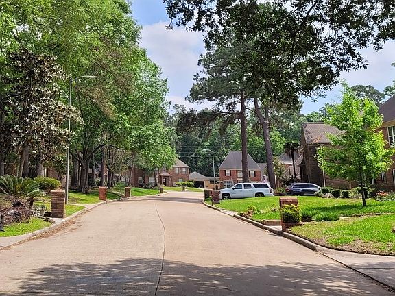 4th image of 3119 Cedar Village Dr