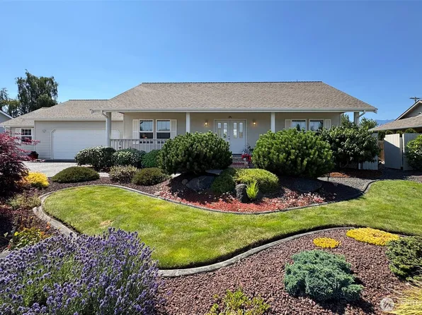 40 Cherrywood PL, Sequim, WA 98382