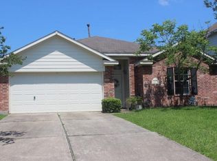 2 Briar Grove Ct, Conroe, TX 77301