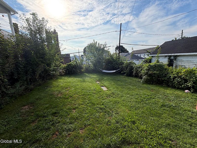 2nd image of 577 6th Avenue