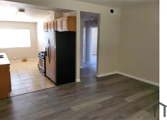 2311 Craig Ave — Photo 5