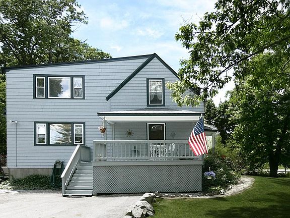 2nd image of 641 Essex St