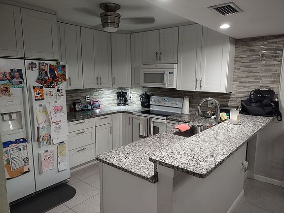 2nd image of 12961 Elm Creek Ct