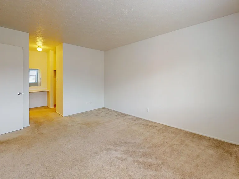 Kendall Manor Apartments — Photo 50