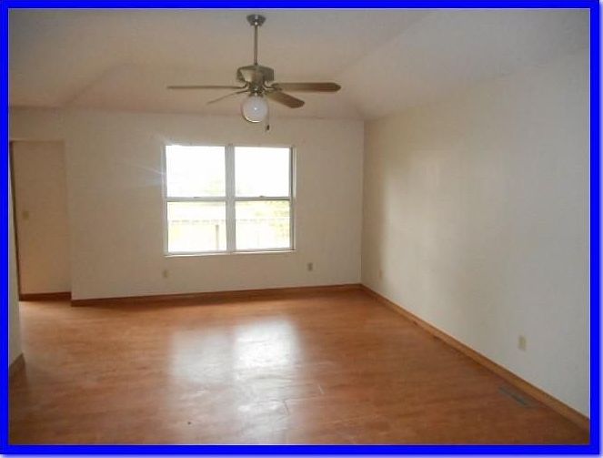 2710 W Roxbury St, Springfield, MO 65807 Zillow