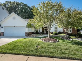 2127 Dartmouth Gate Ct, Ballwin, MO