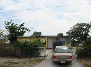 190 Hibiscus Tree Dr, Lake Worth, FL 33462