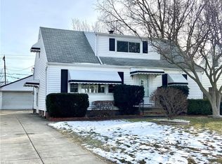 761 Pendley Rd, Willowick, OH 44095