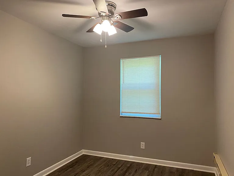 812 Bradley St — Photo 6