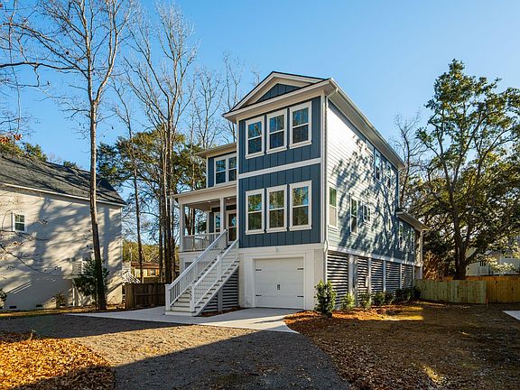 2nd image of 3653 Pandora Dr