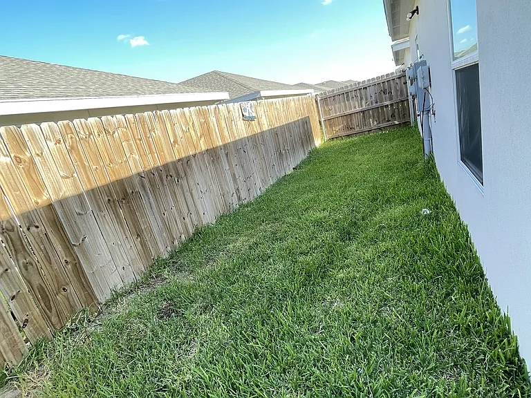 3416 Sahara Dr #3 — Photo 16