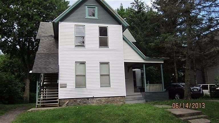 1st image of 41 Willow St