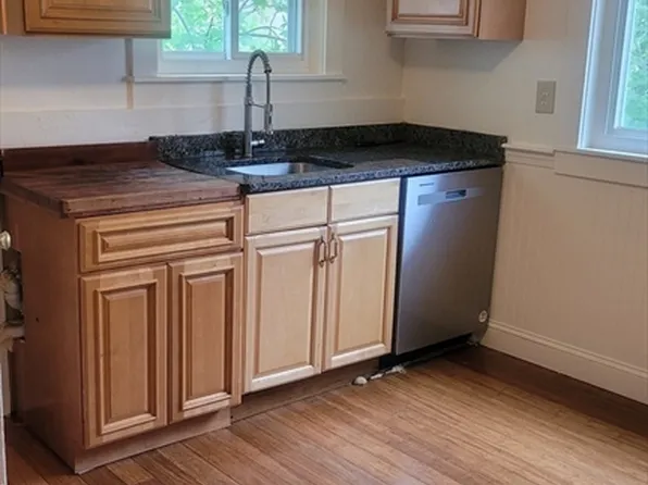 23 Desmond Rd Floor 2, Malden, MA 02148