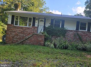 1701 Stinnett Rd, Huntingtown, MD 20639