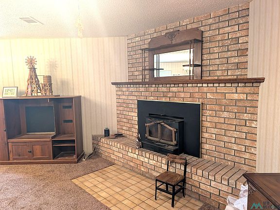 4th image of 1805 S Main Pl