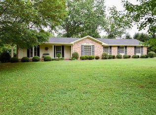 916 Harris Dr, Gallatin, TN 37066
