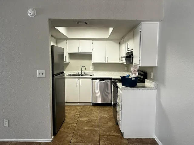 Woodridge Manor — Photo 15