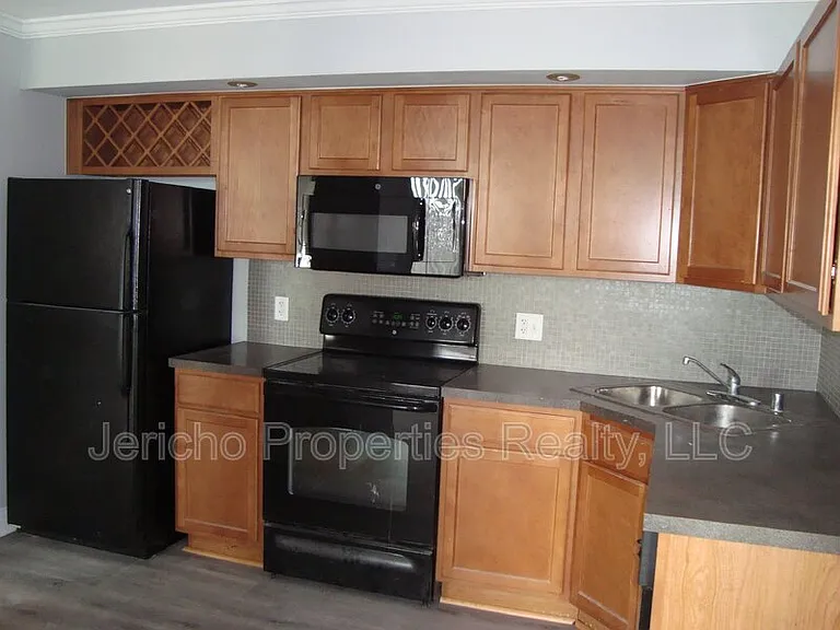 601 W 11th Ave #418 — Photo 6