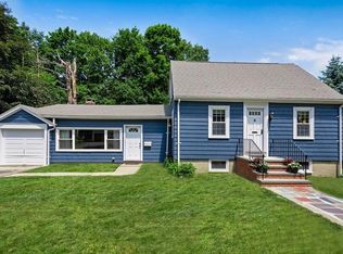 1 Priscilla Rd, Lynnfield, MA 01940