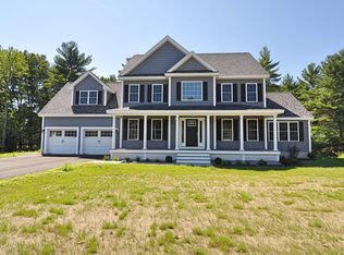 54 Hardy St, Dunstable, MA 01827