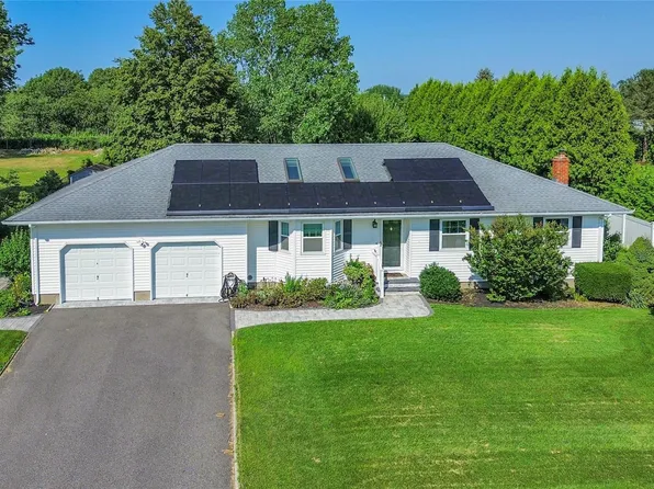 124 Donna Drive, Baiting Hollow, NY 11933