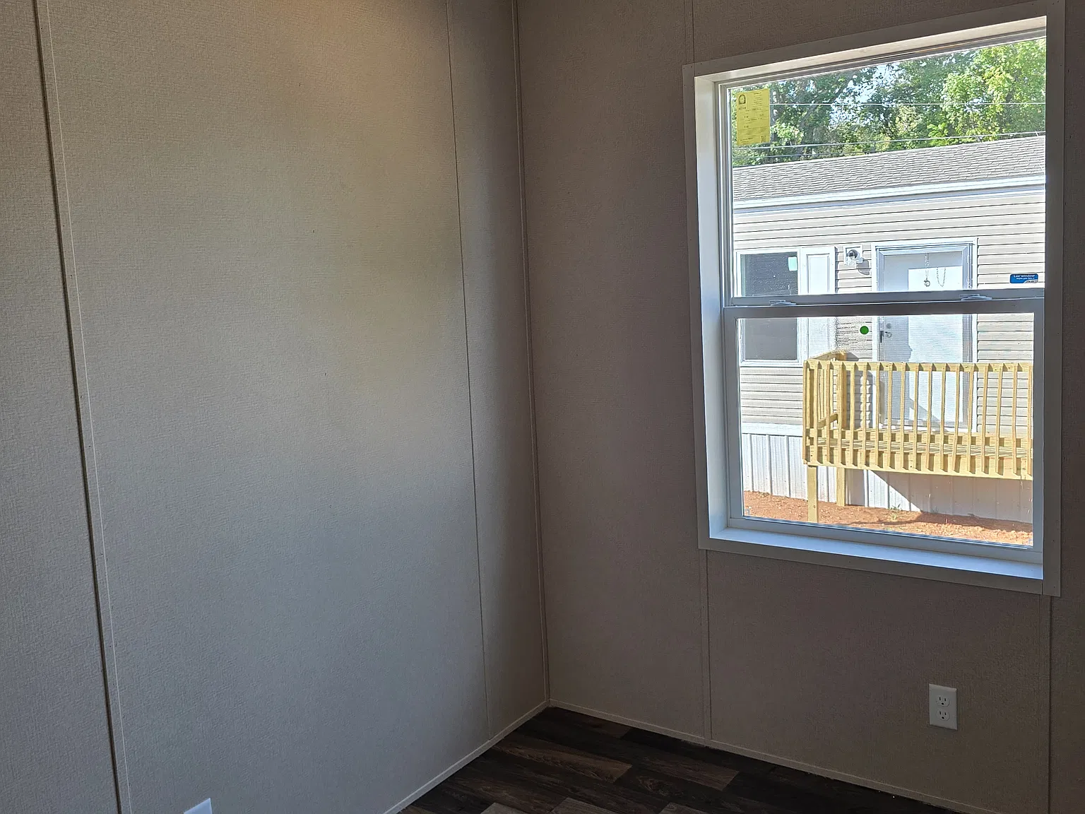 3 bed, 869 sqft, $1,100 — Photo 4