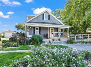 110 N 3rd St, Sherman, IL 62684