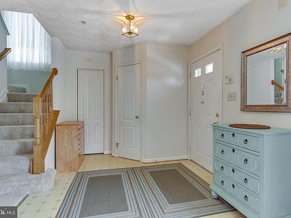 3rd image of 16245 Brookmead Ct