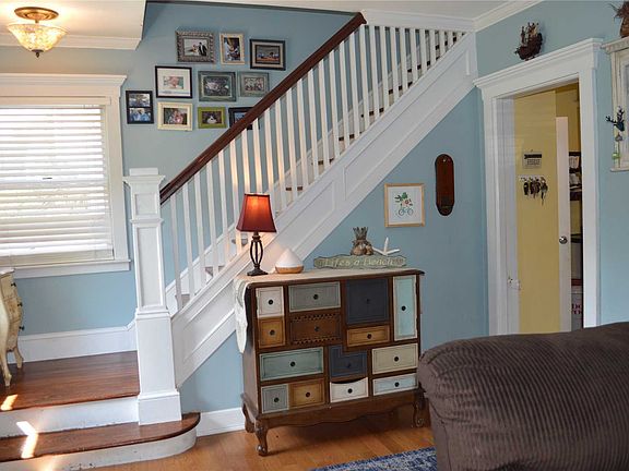 2nd image of 237 Greeley Ave