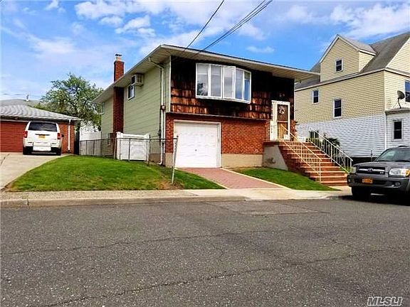 4th image of 109 Seville St