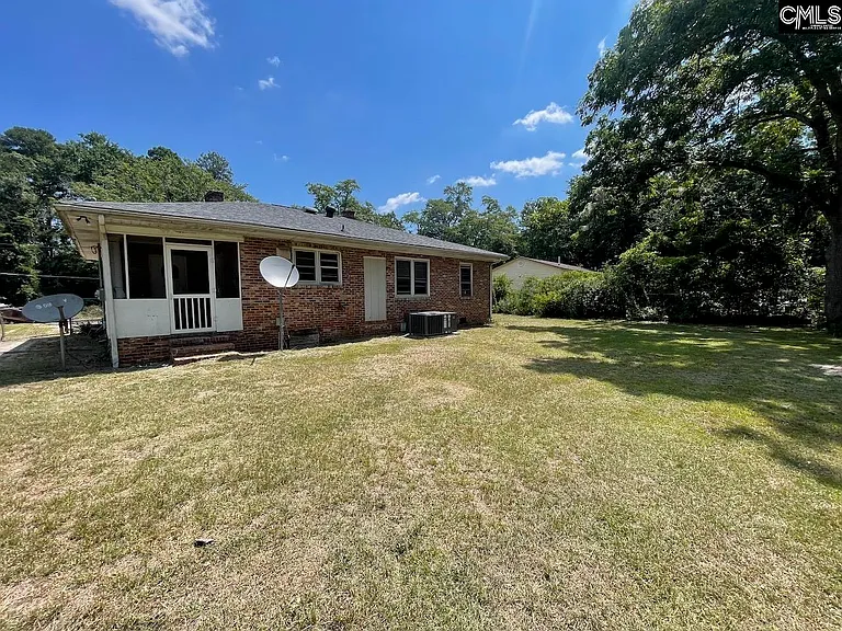 651 Lincoln Ave — Photo 10