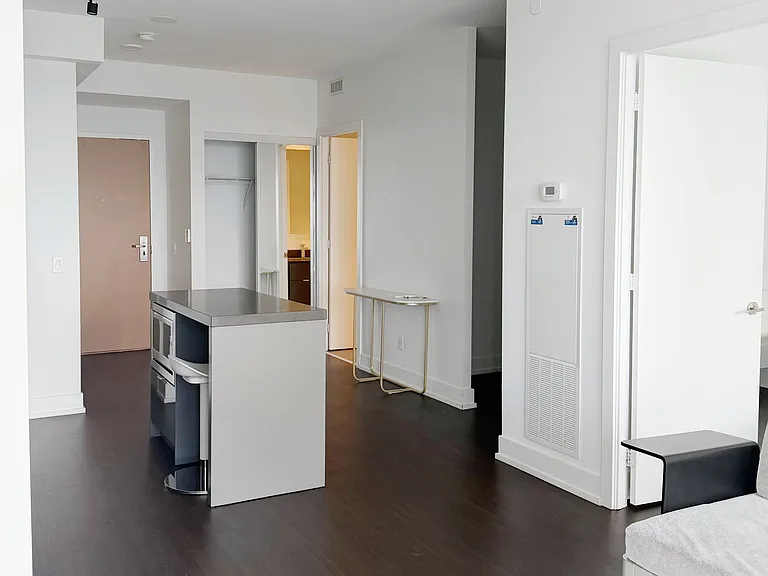 7 Grenville St #5706 — Photo 10