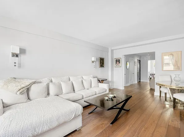 755 W End Ave APT 15C, New York, NY 10025