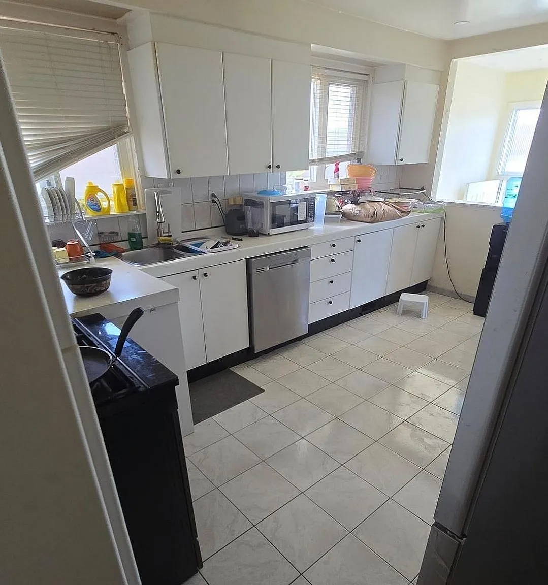 3 bed, $2,800 — Photo 2
