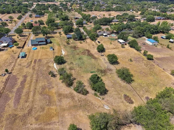 706 Georgetown Rd, Ovilla, TX 75154