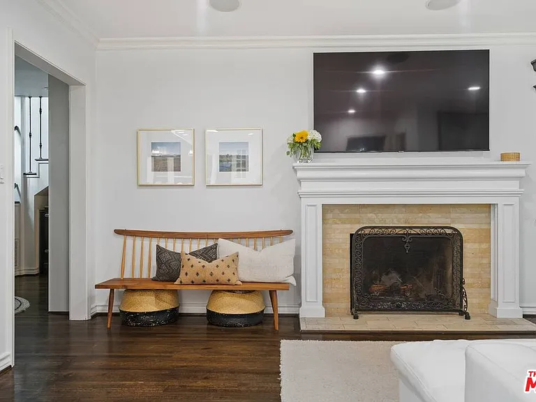 10576 Lindbrook Dr — Photo 18