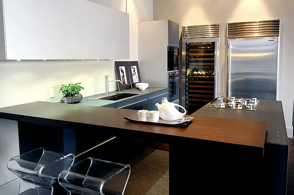 Sold by Fionn Campbell | media 20