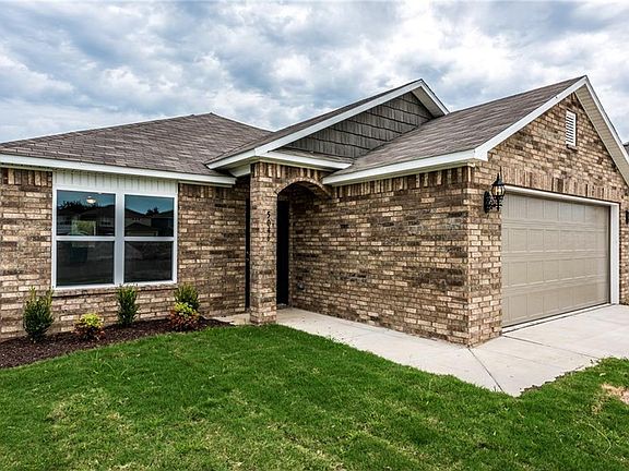 3rd image of 5046 W Claxton Cir