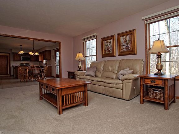 4th image of 2845 Fallehn Dr