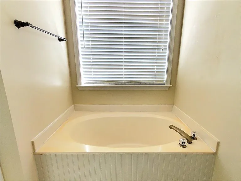 5260 W Price Rd — Photo 19