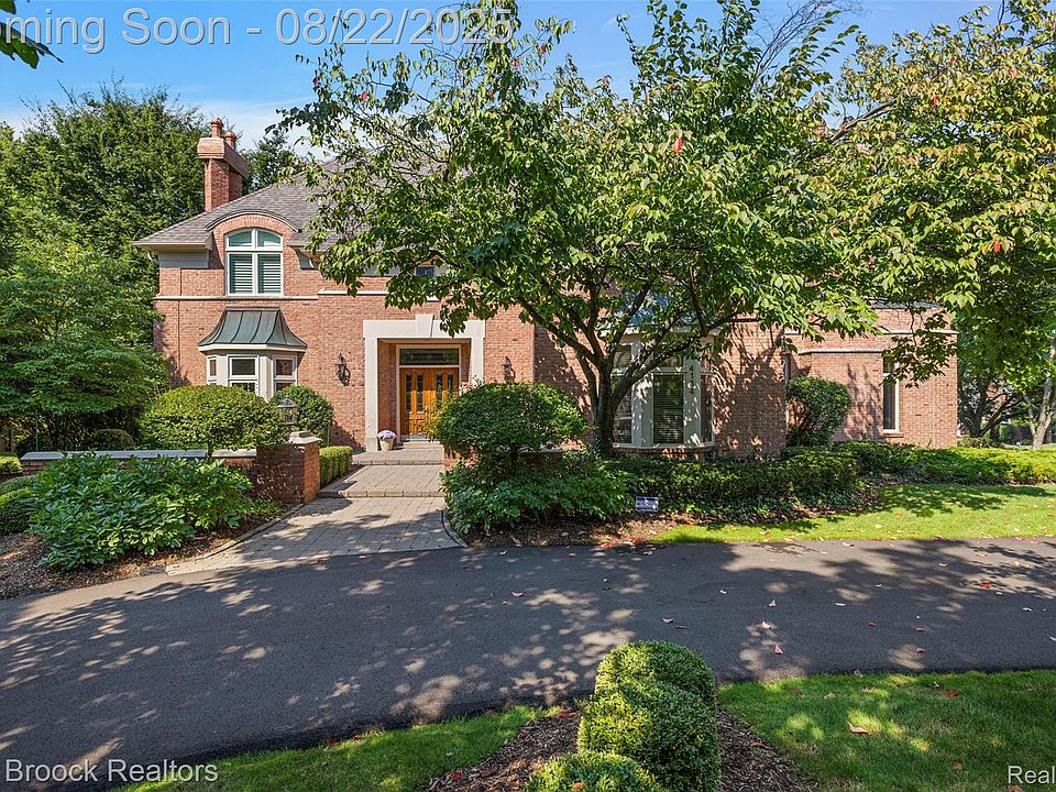 1st image of 4134 Carillon Dr