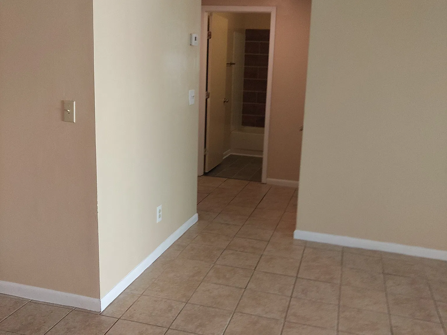 2 bed, 1.5 bath, 950 sqft, $1,000 — Photo 4