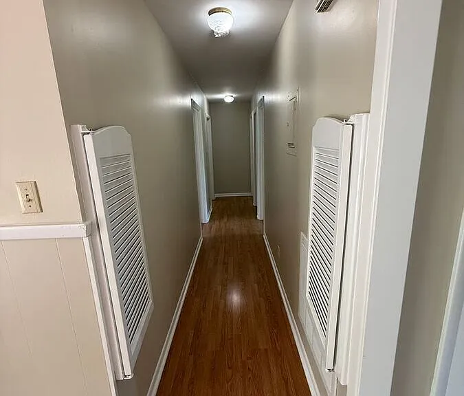 117 Windemere Rd — Photo 15