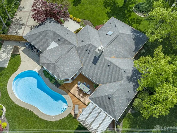 5515 Paddington Rd, Dayton, OH 45459