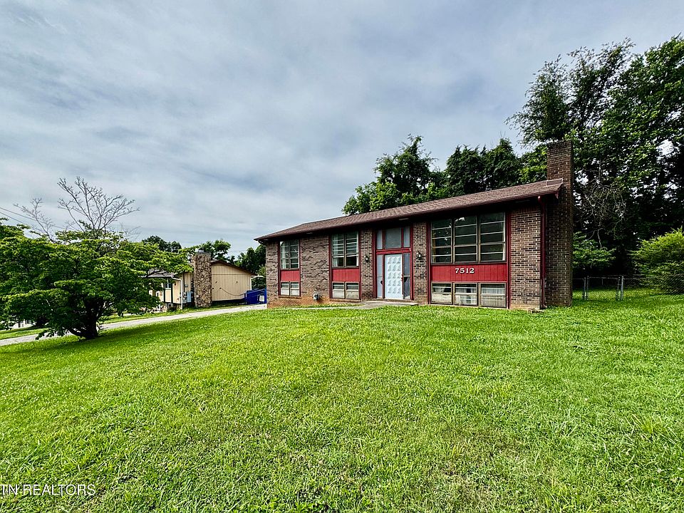 1st image of 7512 S Whispering Oak Cir