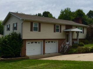 1526 Aberdeen Dr, Madisonville, KY 42431